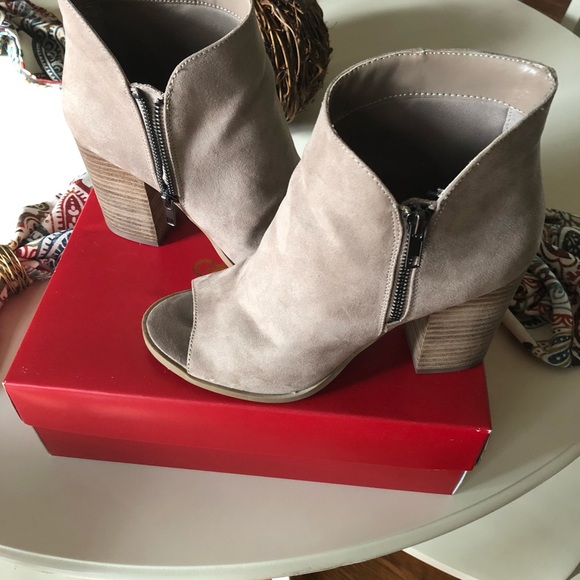 Bootie - Picture 2 of 4